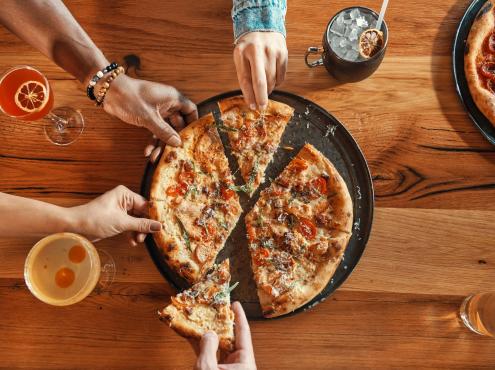 pizza plate image