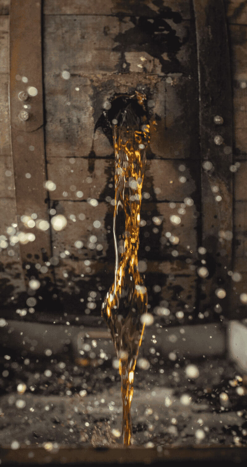  Image of splashing of wine
