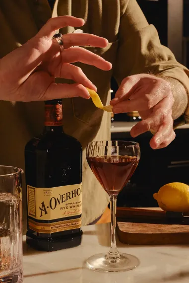 Drink Cocktail Overholt