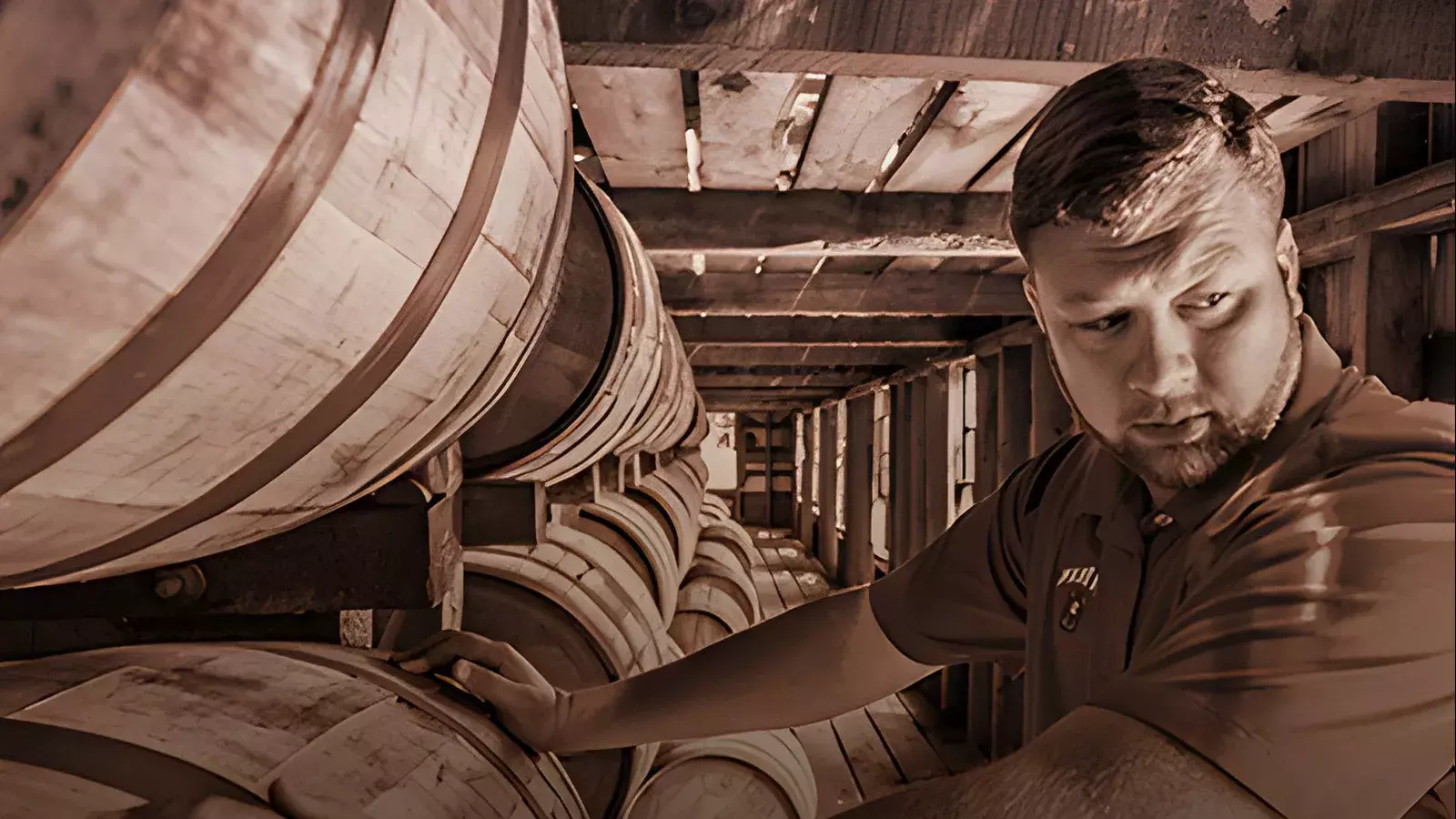 FreddieNoe-Barrels-Distillery-Whiskey-LittleBook