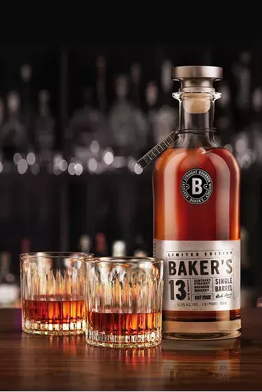 Drinks-Cocktails-Bottle-Bourbon-Whisky-Bakers