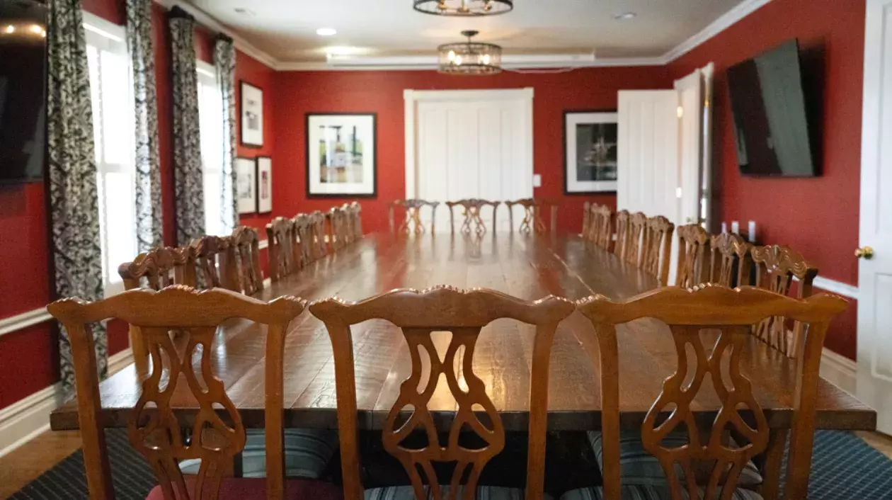 Image of Baker Beam Home dinning room