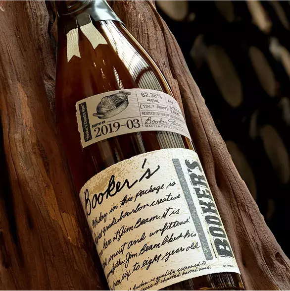 Booker’s bottle batch 2019-03 with box and dark background
