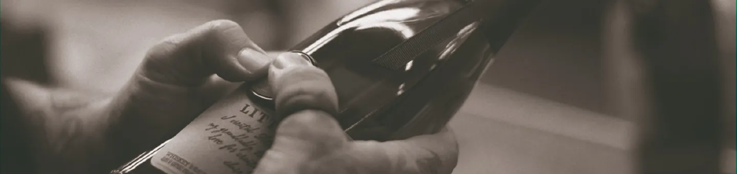 FreddieNoe-Barrels-Distillery-Tradition-Whiskey-LittleBook