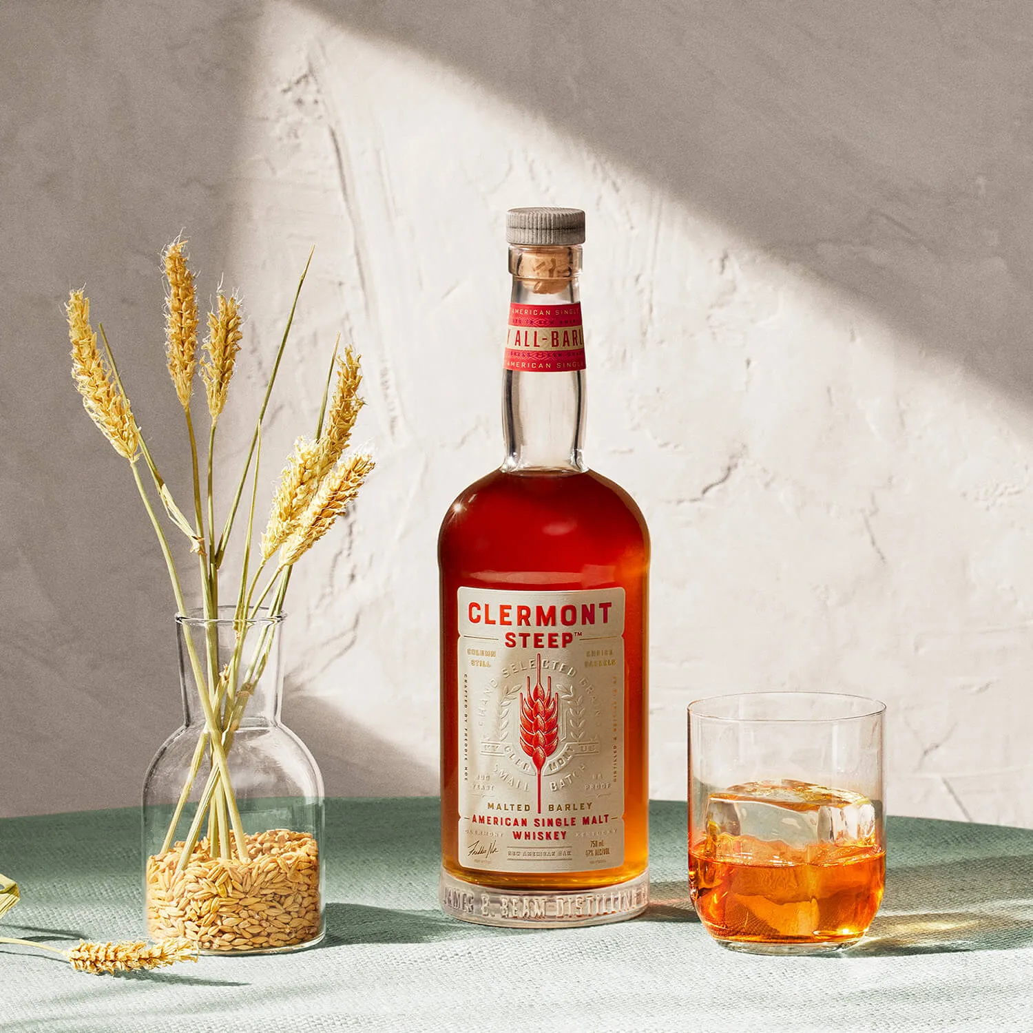 Bottle whisky lifestyle clermont